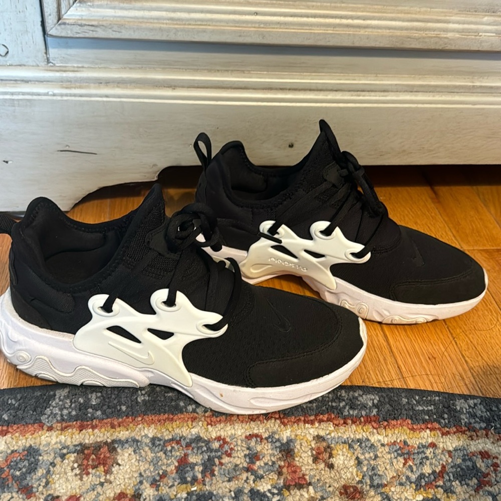 Nike G5 Presto React Size 5.5 (youth)